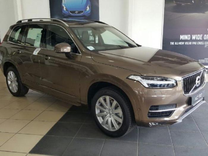 استعراض فولفو XC90 أصحاب: مزايا وعيوب سيارة