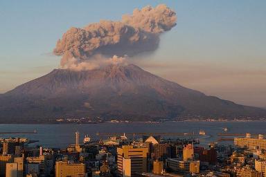 ما هو بركان الأكثر شهرة في اليابان؟