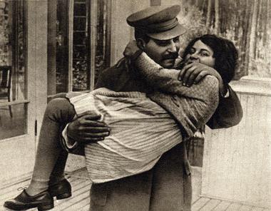 أولغا كريس إيفانز - حفيدة ستالين